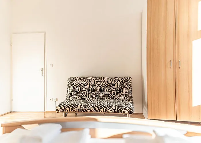 Apartment Lovely 3 Private In Shared Near Belvedere Vienna