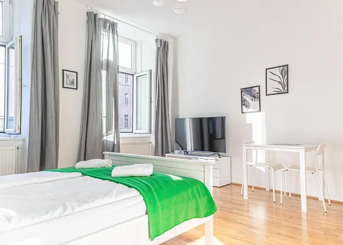 Apartment Lovely 3 Private In Shared Near Belvedere