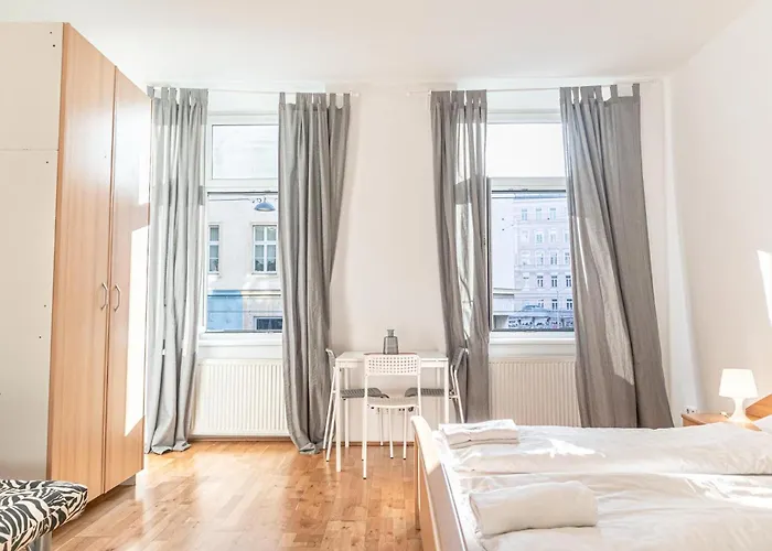 Apartment Lovely 3 Private In Shared Near Belvedere *