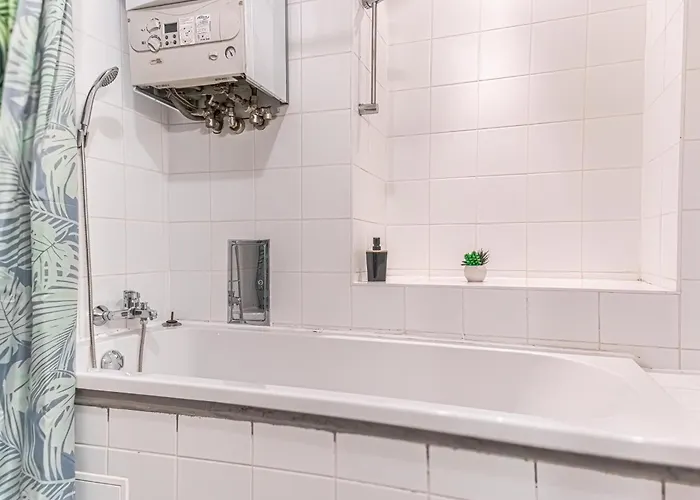 Lovely 3 Private In Shared Near Belvedere Vienna